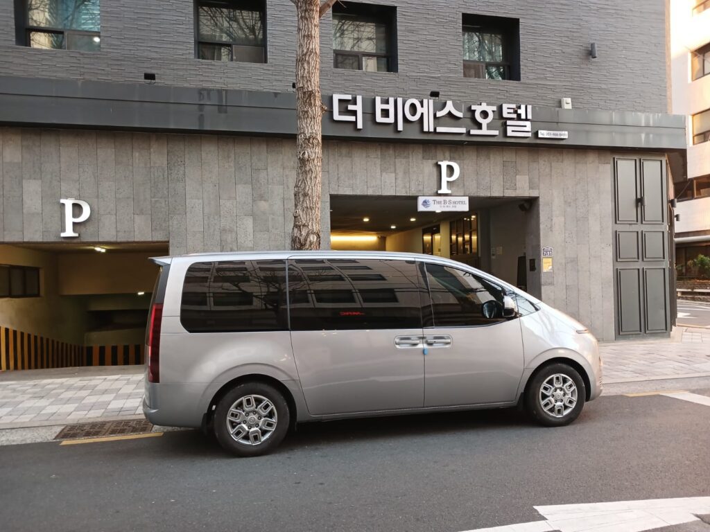 Orlando Travel & Tour 부산지점 전용 차량